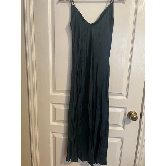 Zara Hunter green long “satin” dress with adjustable spaghetti straps - Picture 4 of 4